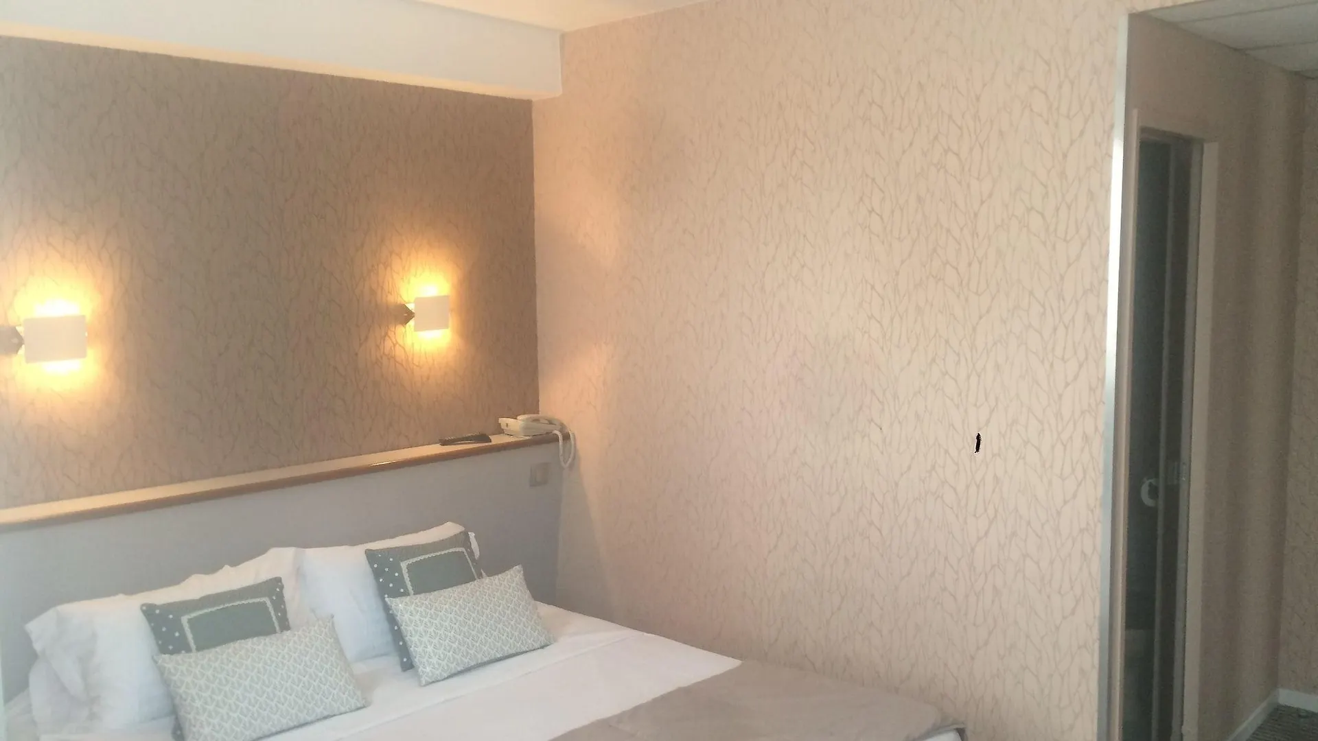 Picardy Hotel-gare Du Nord Hotel 2*